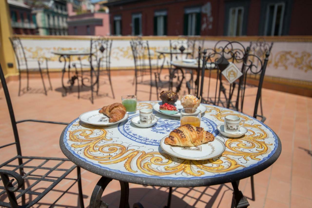 Palazzo Doria D'Angri Bed & Breakfast Naples Exterior photo